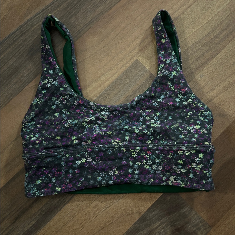 Lululemon reversible sports bra size 4